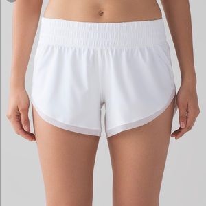 4” A new short in white